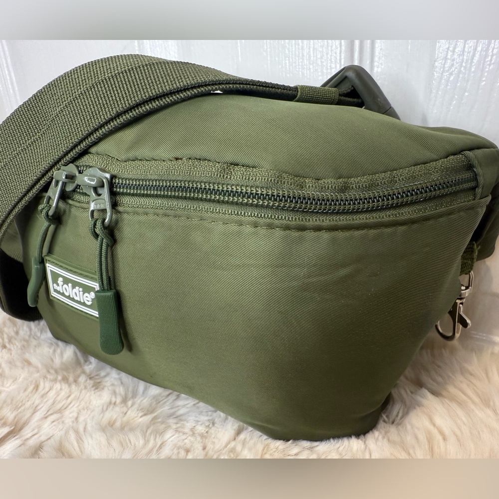 FOLDIE CROSSBODY BAG UNISEX ANTI-THEFT RFID PACK.